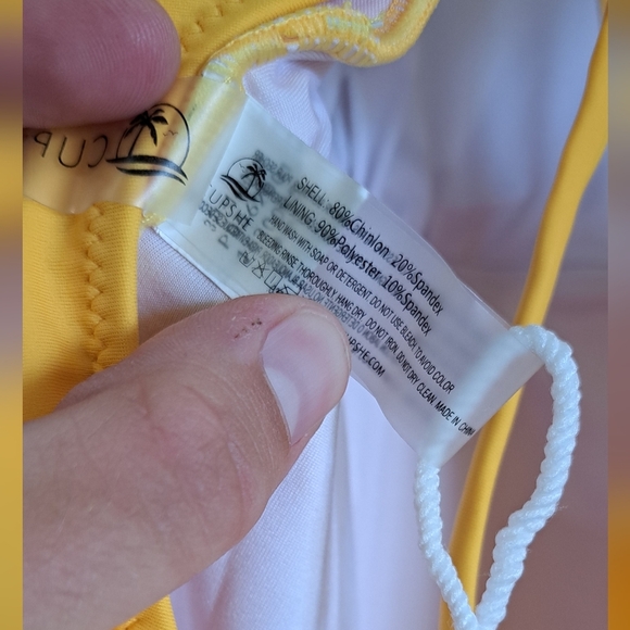 Cupshe XXL Seaside Ruffled Vneck Swimsuit - Picture 7 of 10